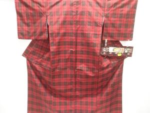 未使用品　仕立て上がり　藤絹織物製　格子織り出し本場大島紬着物アンサンブル